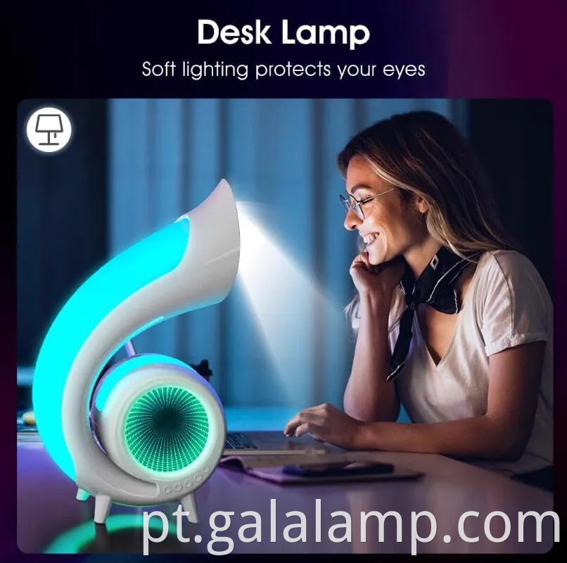 Alto-falante Bluetooth de inspiração vintage com exibição colorida de relógio LED